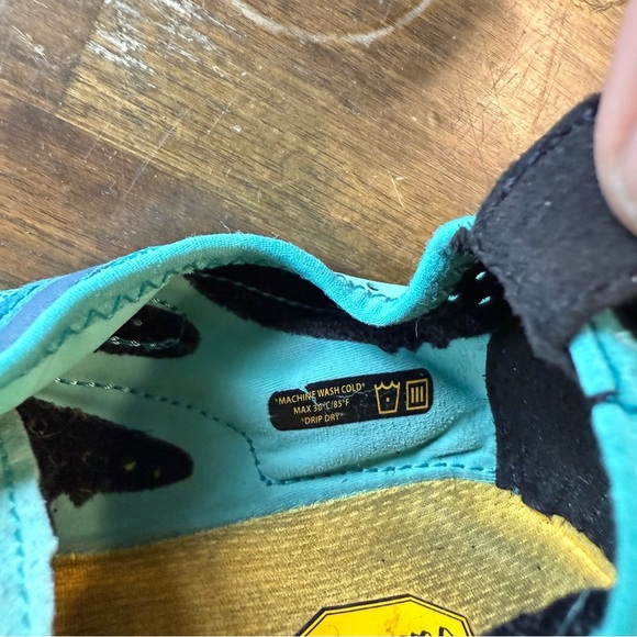 Vibram FiveFingers V-Run Blue and Yellow Shoes - Picture 8 of 10